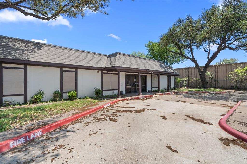 5620 Rowlett Road Property Photo 2