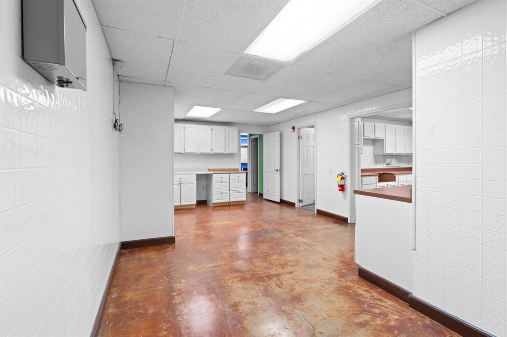 5620 Rowlett Road Property Photo 3