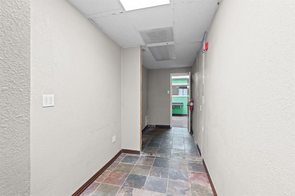 5620 Rowlett Road Property Photo 7