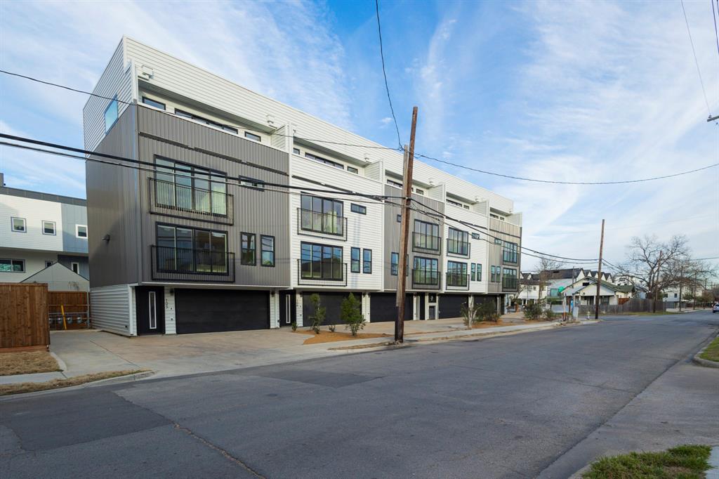 4701 San Jacinto Street Property Photo