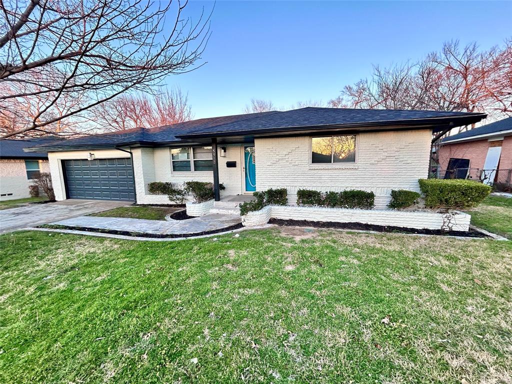 5912 Trailwood Drive Property Photo
