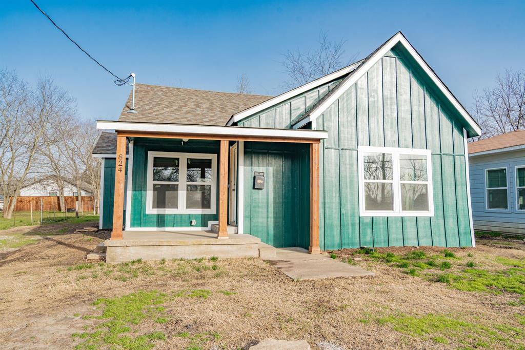 824 N Virginia Street Property Photo