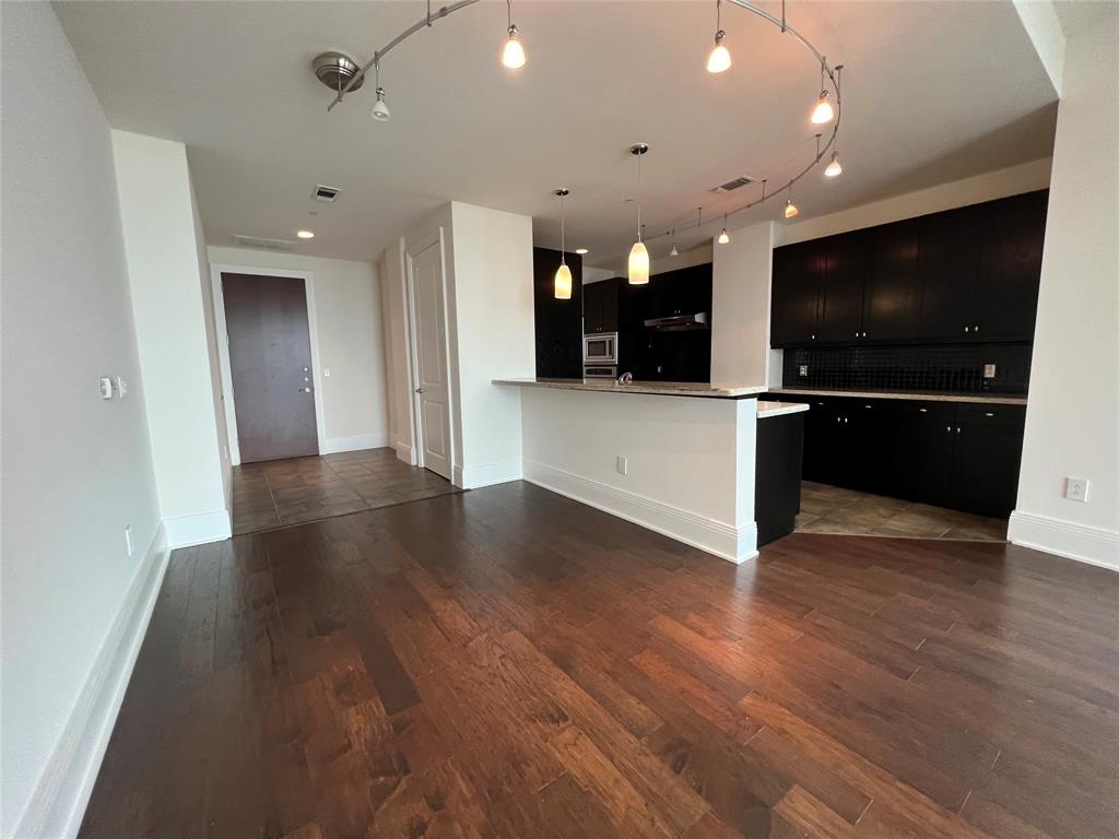 8066 Park Lane Property Photo