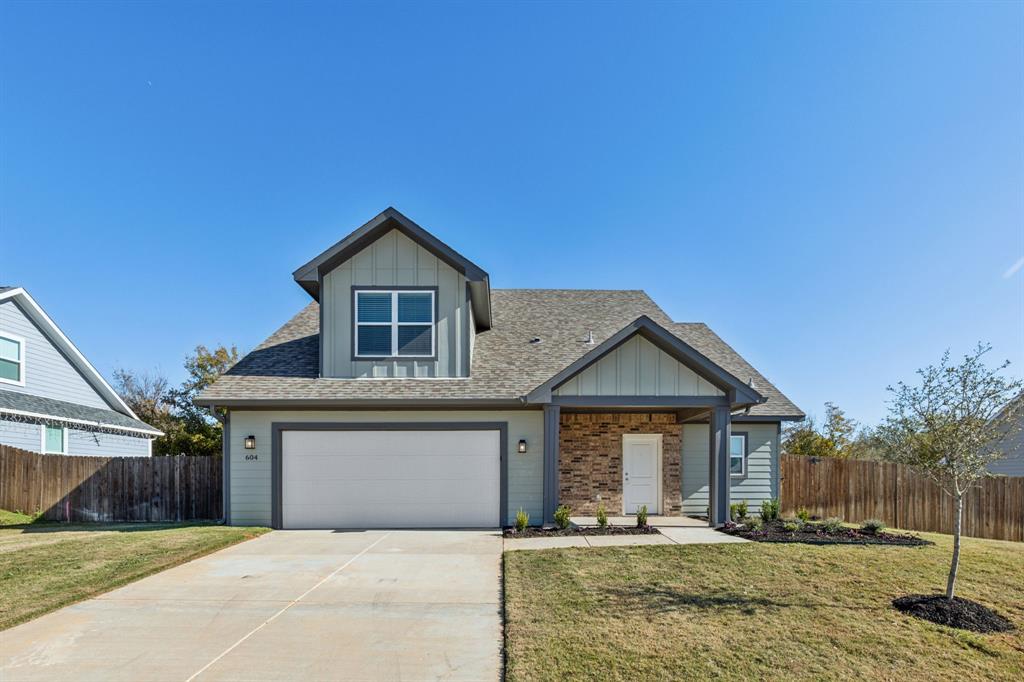 604 Porcupine Property Photo