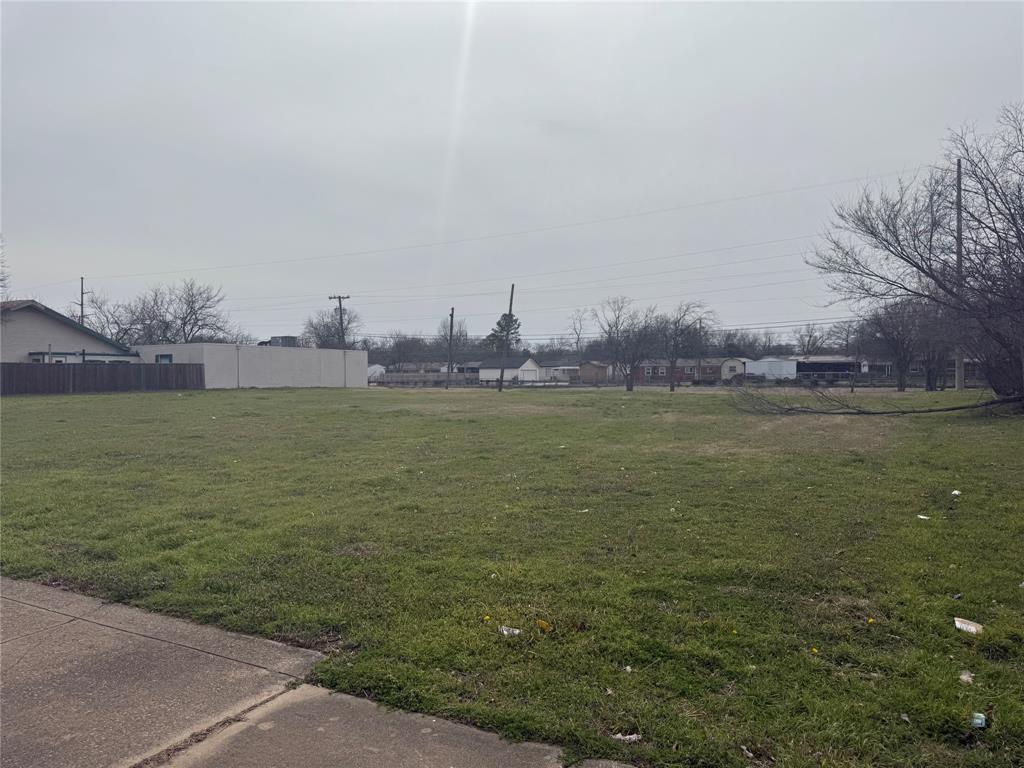 4861 Gus Thomasson Road Property Photo 3