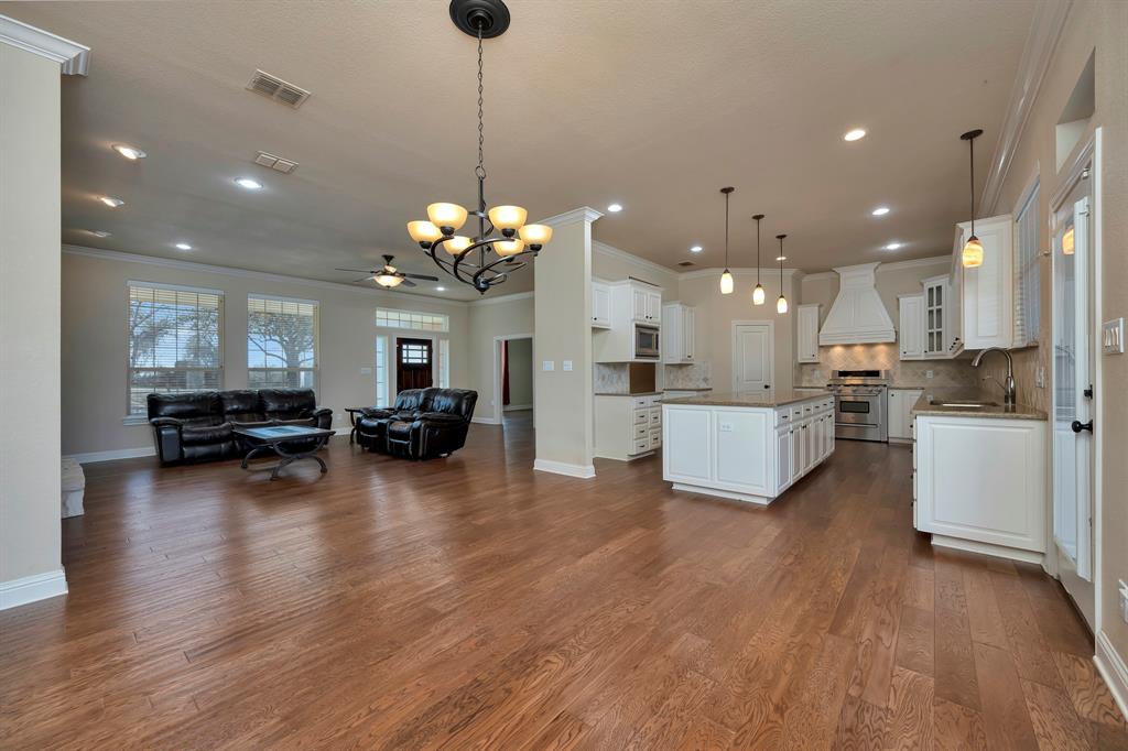 6990 Hawk Road Property Photo 10