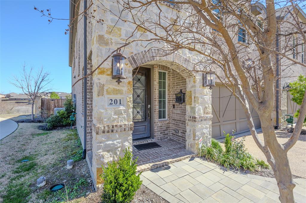 201 Somerset Drive Property Photo