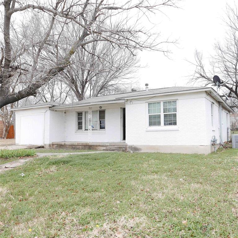 4104 Canyon Trail Property Photo