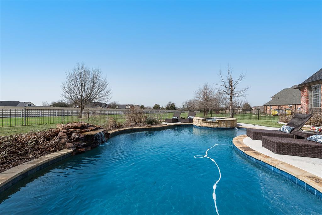 2040 Silver Hawk Court Property Photo 34