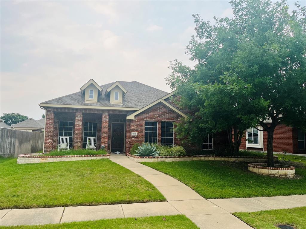 1615 Summerfield Drive Property Photo