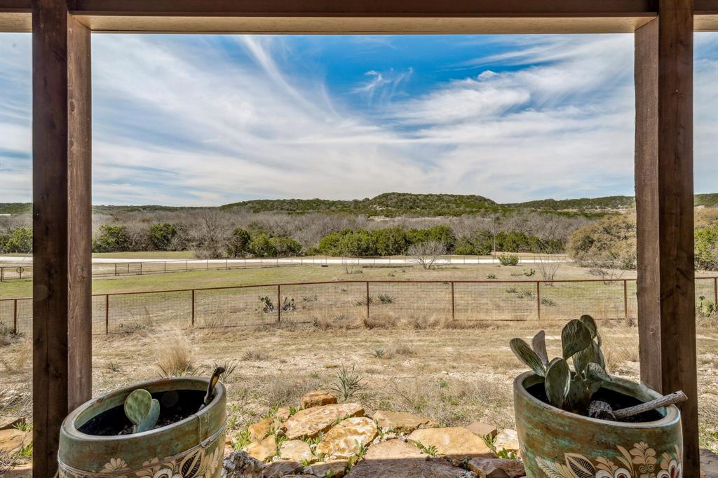 309 Private Road 2120 Property Photo