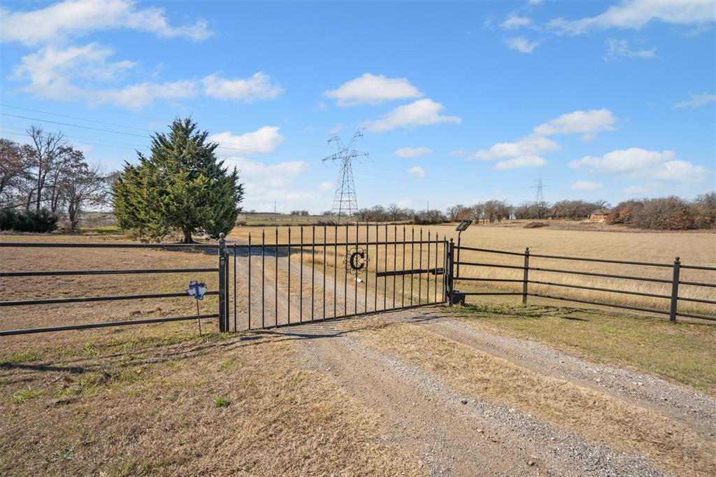 146 Private Road 3593 Property Photo