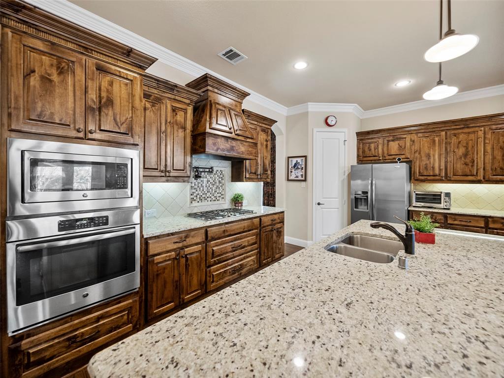 6420 Rosemary Court Property Photo 14