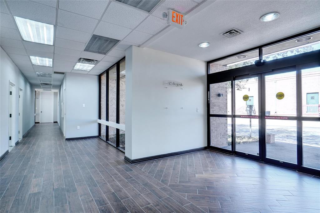 425 Westpark Way Property Photo