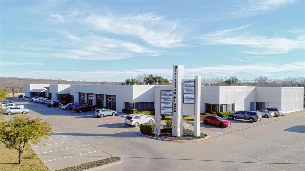 6850 Manhattan Boulevard Property Photo
