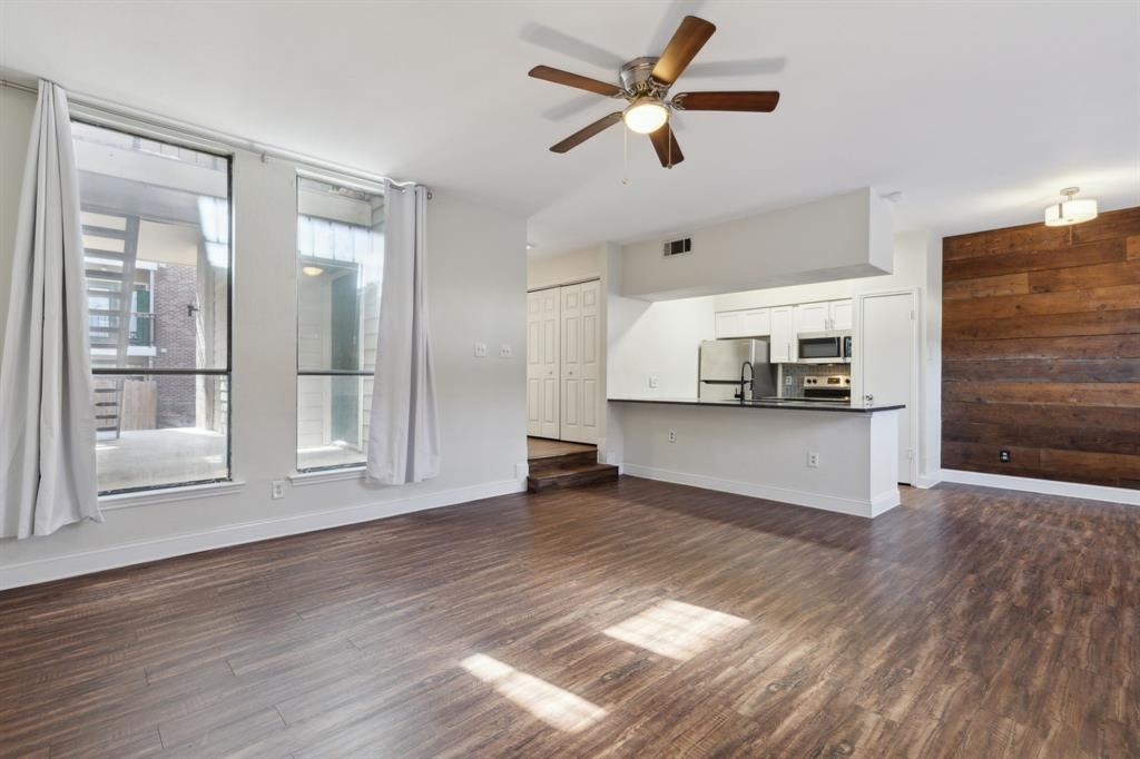 5750 Phoenix Drive Property Photo