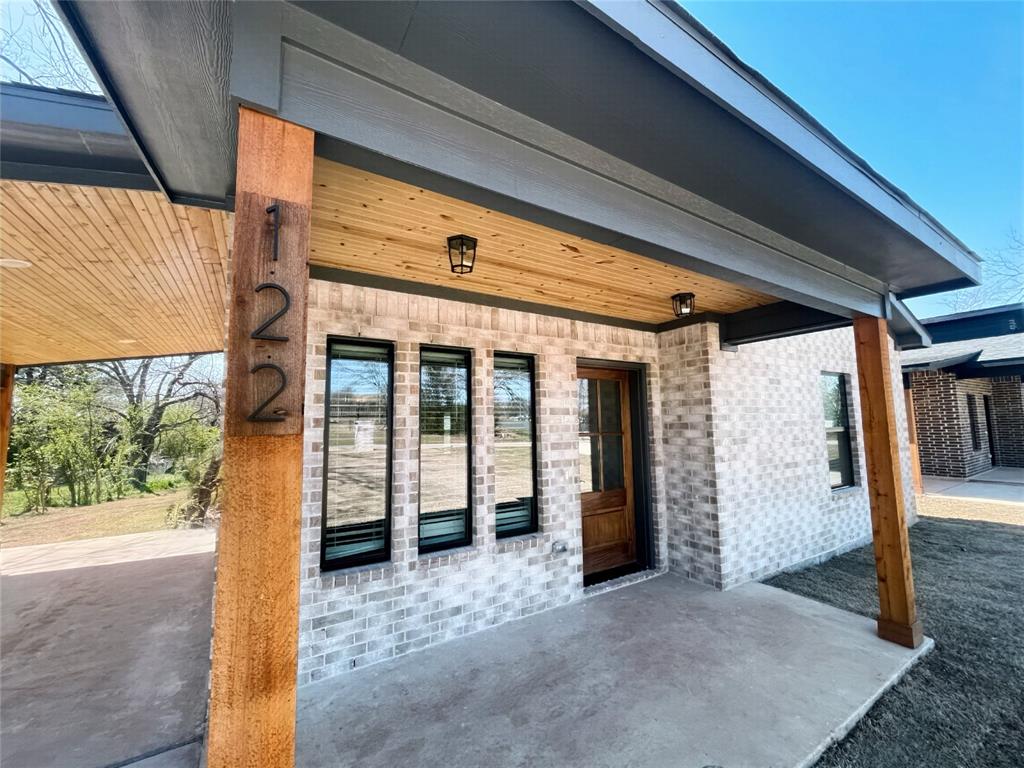 122 E Harrison Street Property Photo