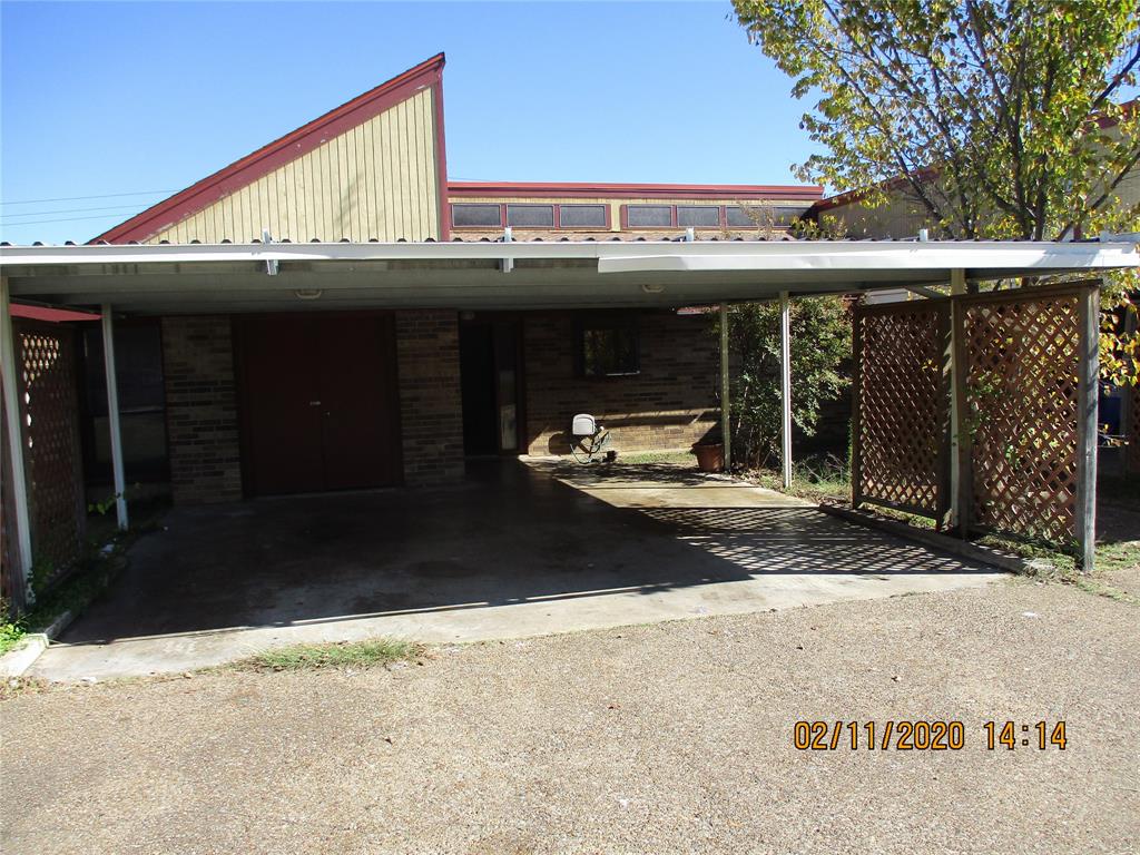 201 Yorkshire Court Property Photo
