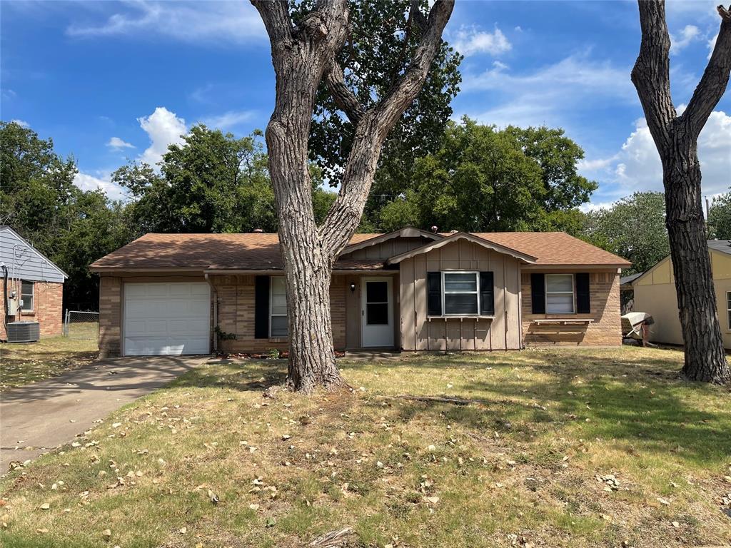 1300 Johns Drive Property Photo