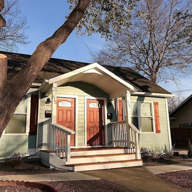 617 S Elm Street Property Photo