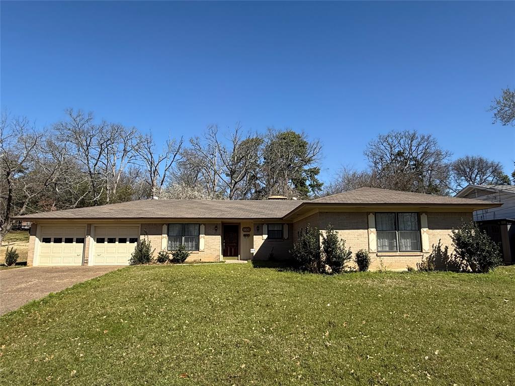 1106 Clyde Drive Property Photo