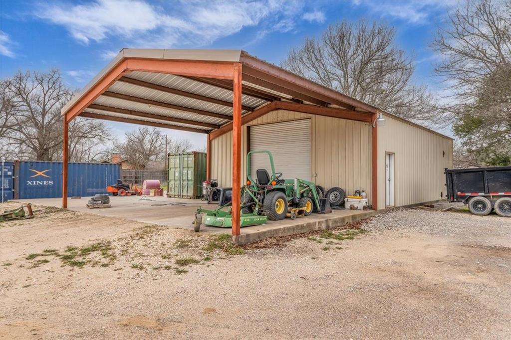 715 E Main Street Property Photo