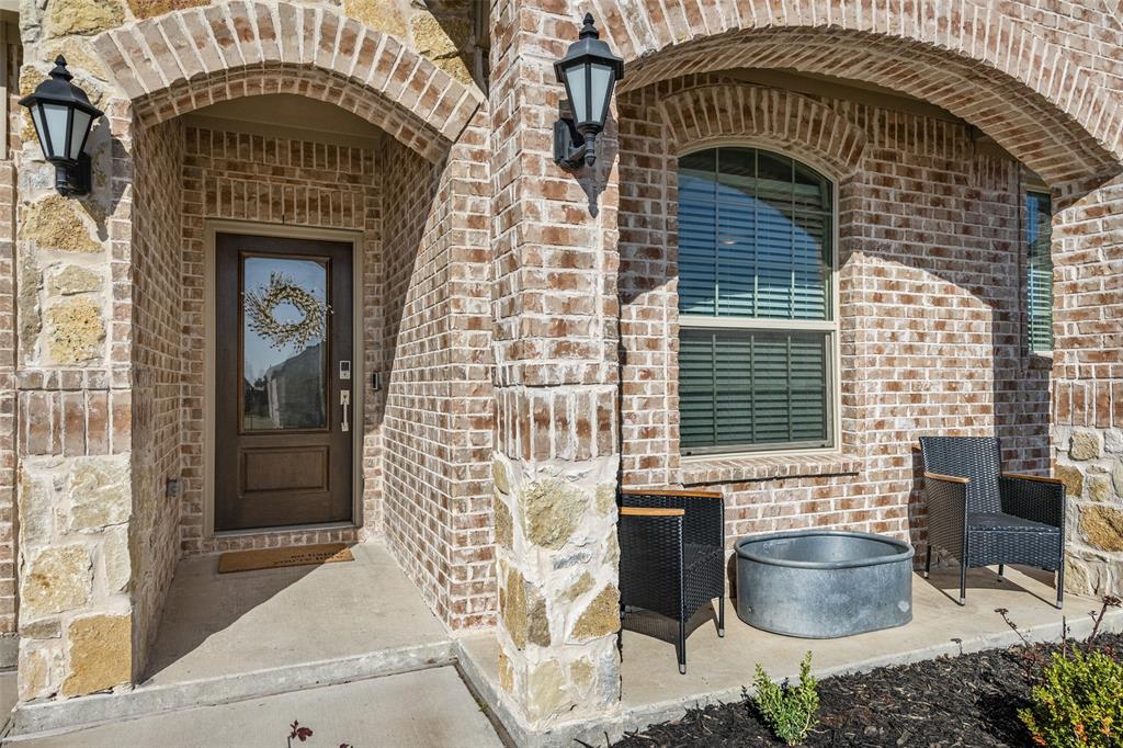 7101 Crepe Myrtle Avenue Property Photo 4