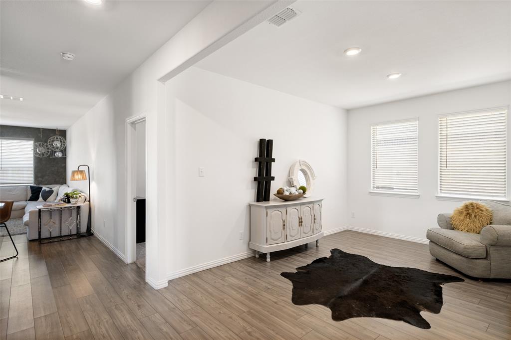 7101 Crepe Myrtle Avenue Property Photo 6