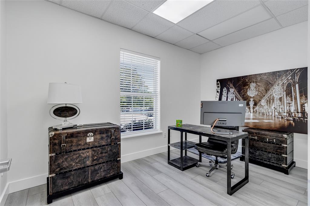 221 E Southlake Boulevard Property Photo
