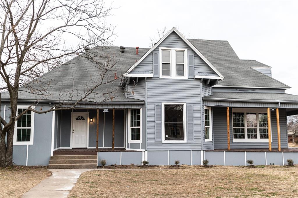 304 N Grand Avenue Property Photo