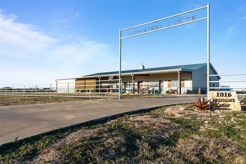 1016 Hells Gate Loop Property Photo