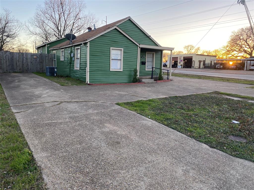 7002 Red Bud Drive Property Photo
