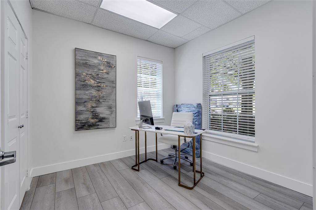 221 E Southlake Boulevard Property Photo