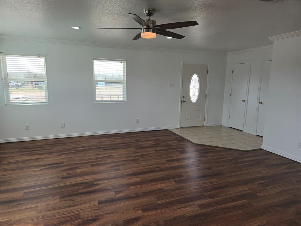1001 N Atkins Drive Property Photo 4
