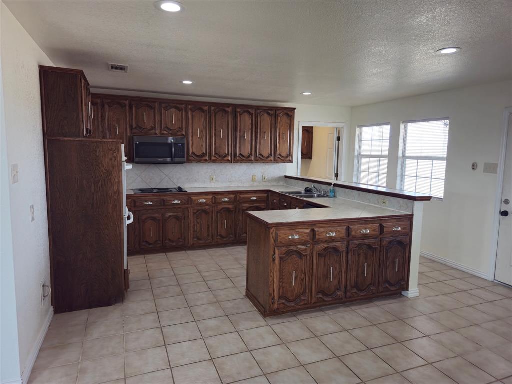 1001 N Atkins Drive Property Photo 7