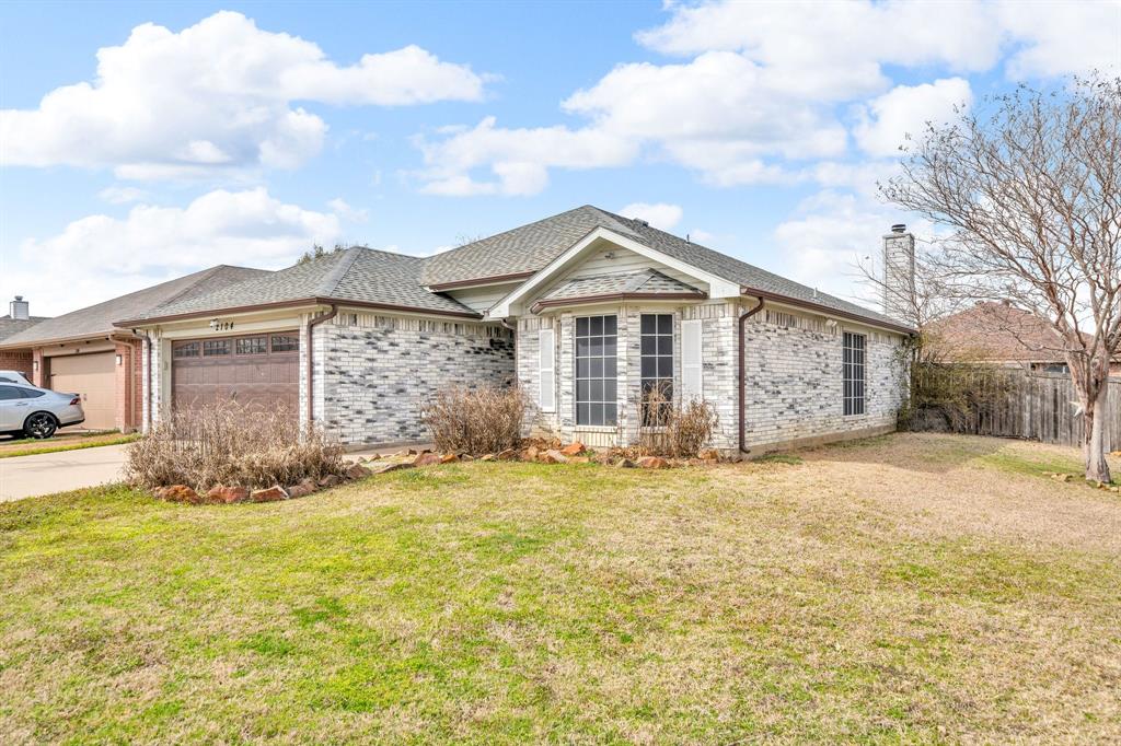 2104 Southwood Trail Property Photo