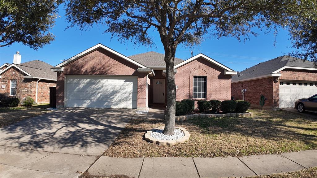 901 Lone Pine Drive Property Photo