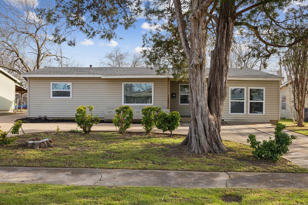 11524 Strand Street Property Photo