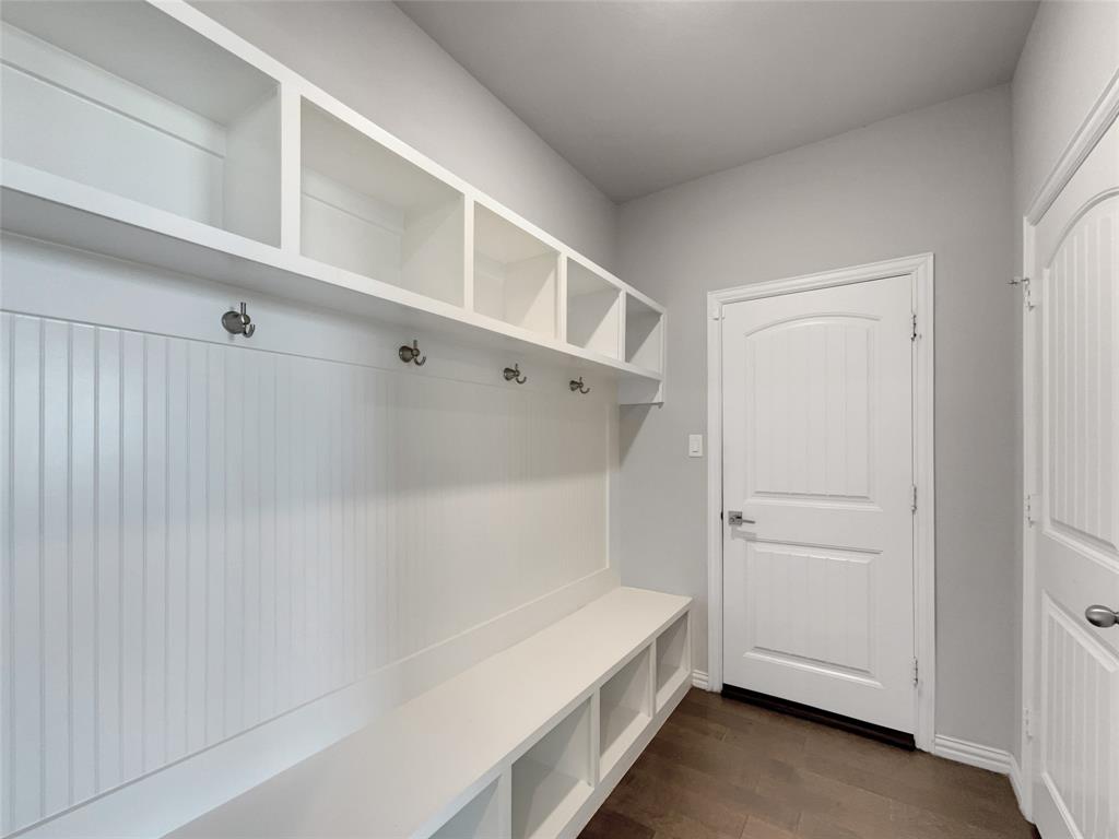 2351 County Road 4010 Property Photo 13