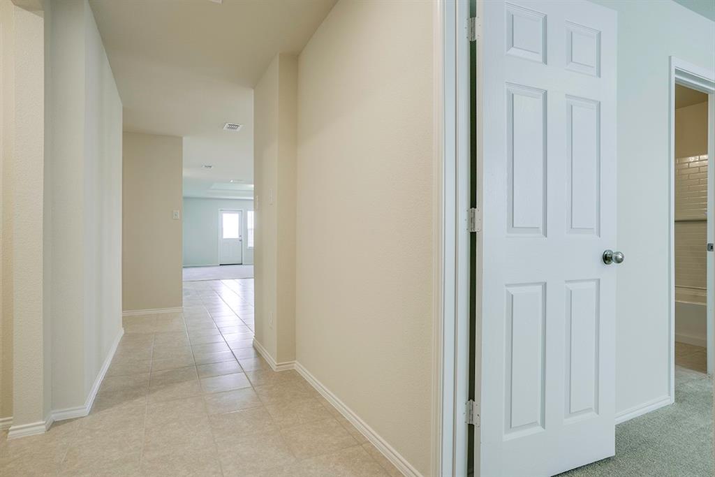 1617 Drasco Drive Property Photo 4