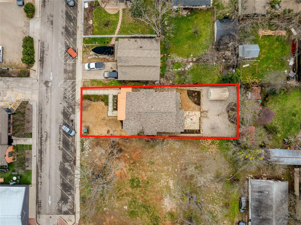 210 E Church Street Property Photo 7