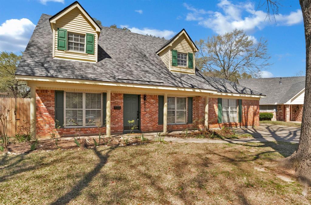 6014 Woodbine Circle Property Photo