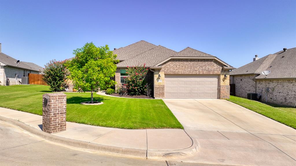 2120 Hill Crest Court Property Photo