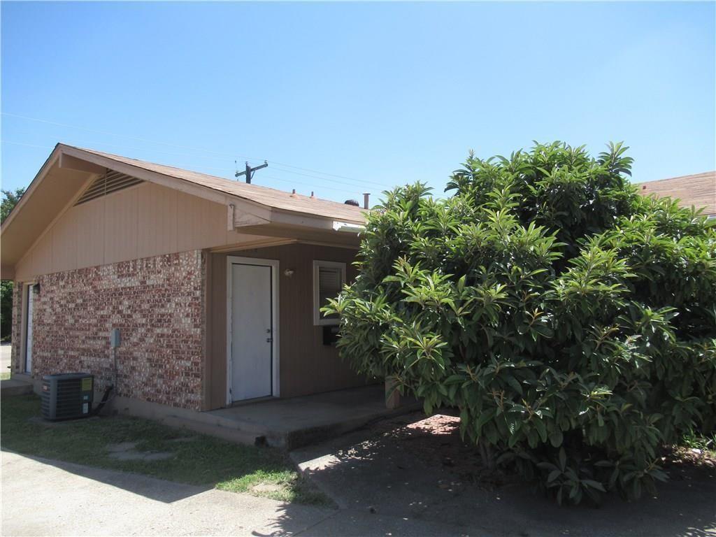 1122 N Center Street Property Photo