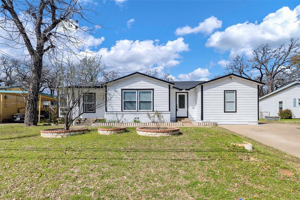 209 Hurstview Drive Property Photo