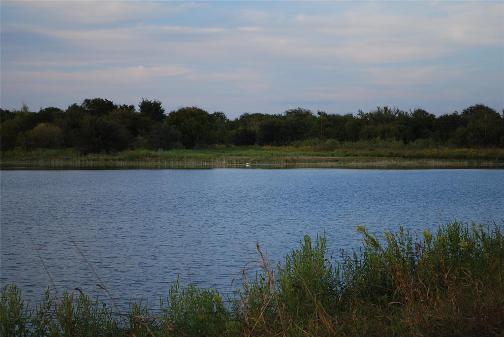 1455 Twin Oak Drive Property Photo 2