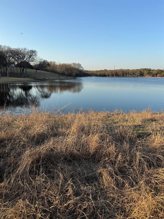 1455 Twin Oak Drive Property Photo 4