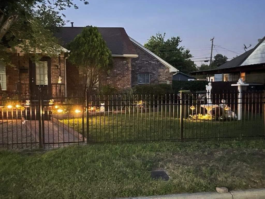 2340 N Chandler Drive Property Photo