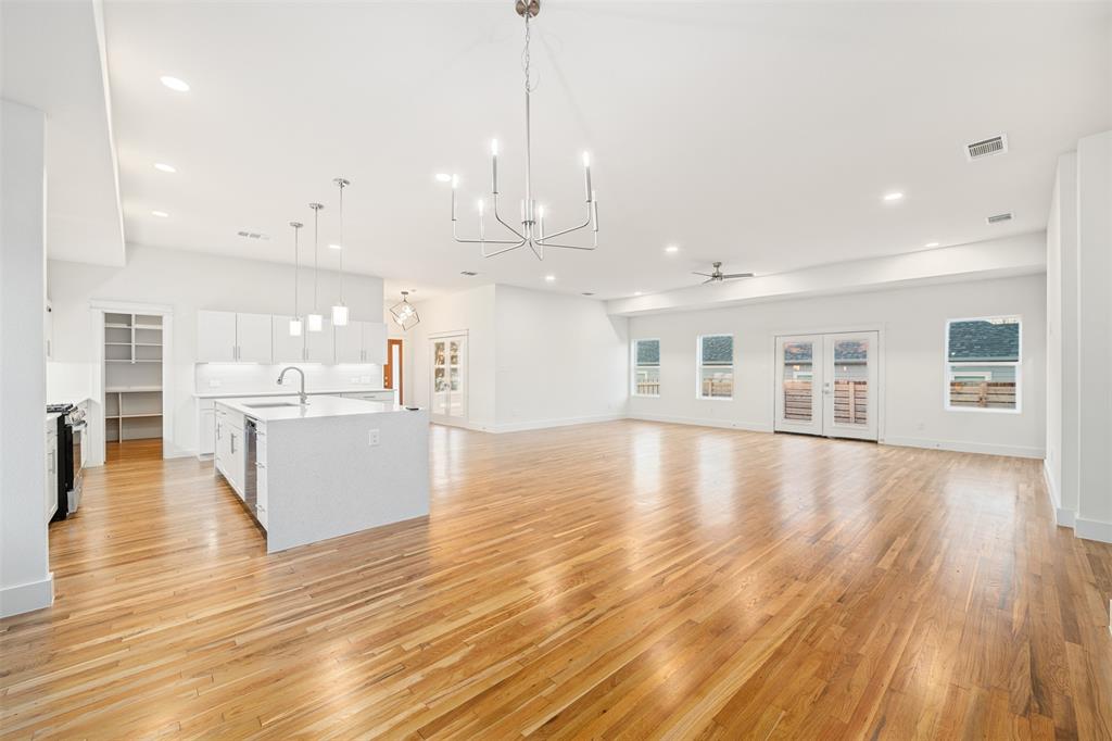 206 S Beach Street Property Photo