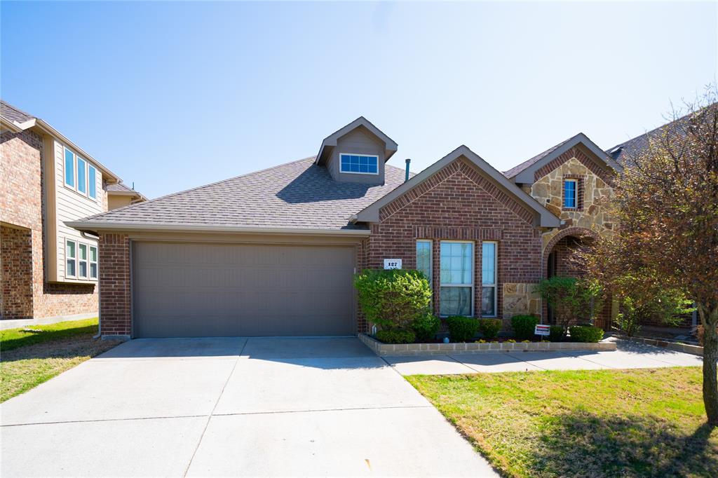 127 Charleston Lane Property Photo